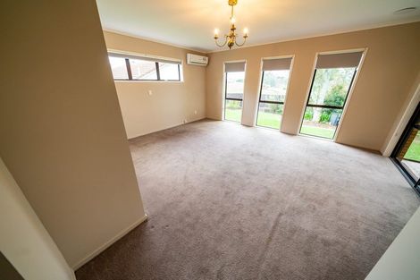 Photo of property in 248 Red Hills Road, Massey, Henderson, 0782