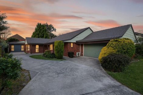 Photo of property in 6 Tyndale Place, Ilam, Christchurch, 8041