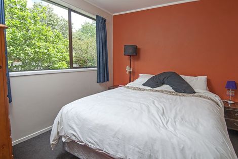 Photo of property in 5 Glucina Place, Glen Eden, Auckland, 0602