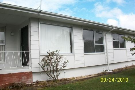 Photo of property in 21 Mawney Road, Henderson, Auckland, 0610
