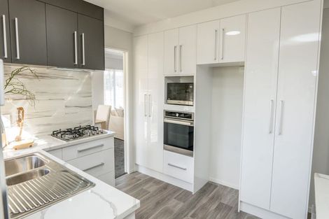 Photo of property in 5 Greta Banks Place, Wattle Downs, Auckland, 2103