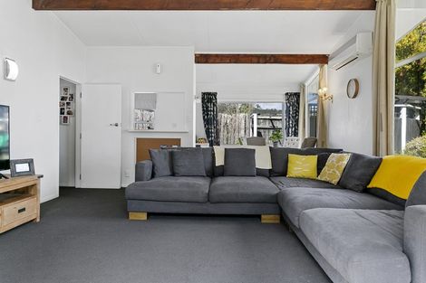 Photo of property in 1/4 Kereru Street, Two Mile Bay, Taupo, 3330