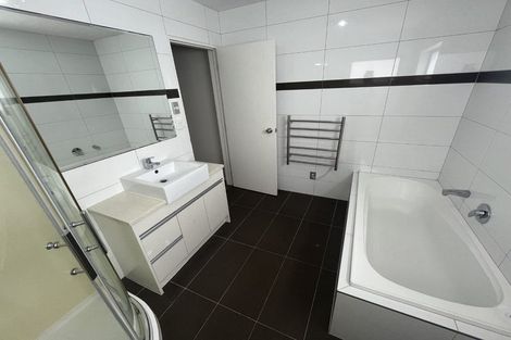 Photo of property in 65 Kirikiri Drive, Papakura, 2110