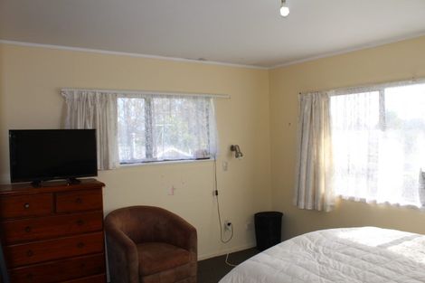 Photo of property in 5 Turner Place, Pukekohe, 2120