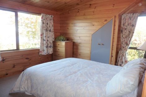 Photo of property in 2 Grand Vue Road, Kawaha Point, Rotorua, 3010