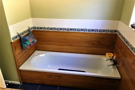 Photo of property in 2/117 Wallace Road, Papatoetoe, Auckland, 2025