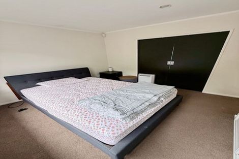 Photo of property in 4 Lendenfeld Drive, Papatoetoe, Auckland, 2025