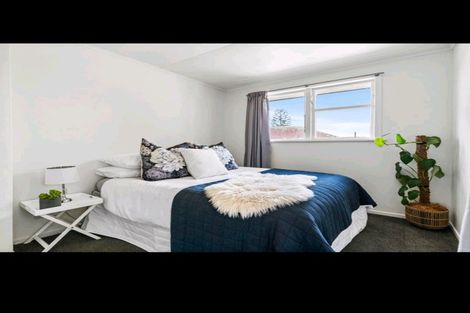 Photo of property in 24 Hayman Place, Beach Haven, Auckland, 0626