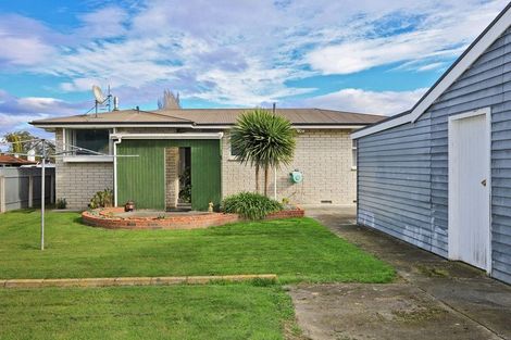 Photo of property in 221 Sunnybank Crescent, Camberley, Hastings, 4120