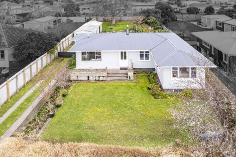 Photo of property in 17 Caffray Avenue, Aramoho, Whanganui, 4500