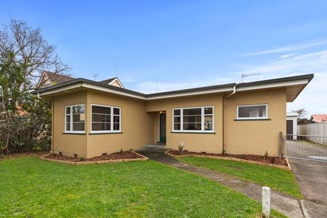 Photo of property in 31 Florence Avenue, Palmerston North, 4414