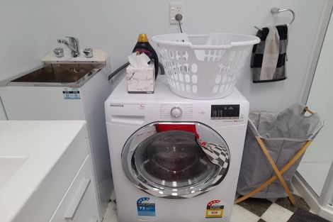 Photo of property in 1/2 Trigg Crescent, Taradale, Napier, 4112