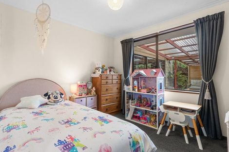 Photo of property in 50 Royal Park Drive, Parklands, Christchurch, 8083