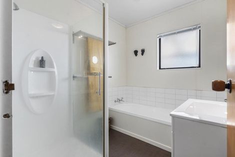 Photo of property in 66 Gledstane Road, Stanmore Bay, Whangaparaoa, 0932