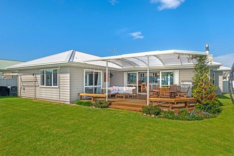 Photo of property in 25 Pohutukawa Grove, Lytton West, Gisborne, 4010