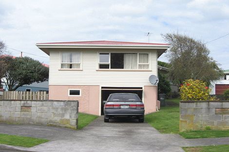 Photo of property in 6 Clearmont Crescent, Blagdon, New Plymouth, 4310