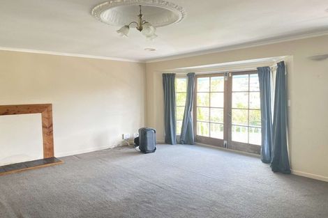 Photo of property in 89c Poplar Grove, Whalers Gate, New Plymouth, 4310