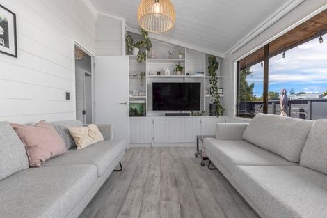 Photo of property in 114 Matatua Road, Raumati Beach, Paraparaumu, 5032