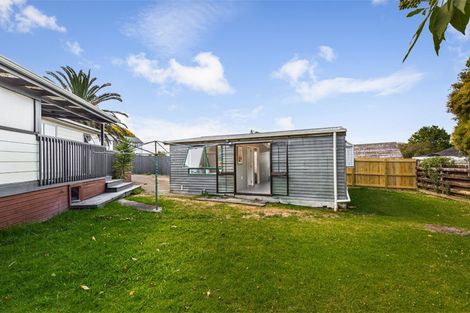 Photo of property in 8 Frostbite Place, Ranui, Auckland, 0612