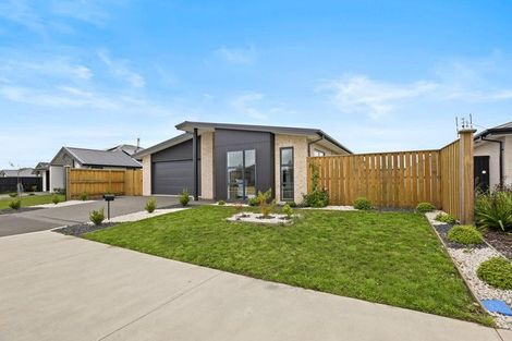 Photo of property in 184 Faringdon Boulevard, Rolleston, 7615