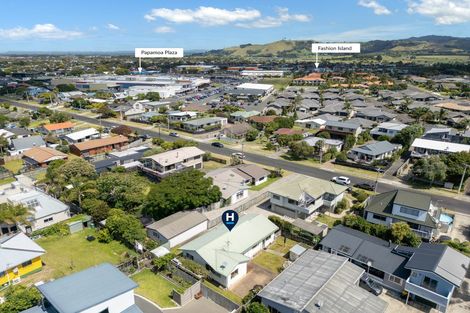 Photo of property in 44b Percy Road, Papamoa Beach, Papamoa, 3118
