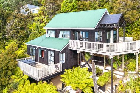 Photo of property in 23 Pine Grove, Tairua, 3508