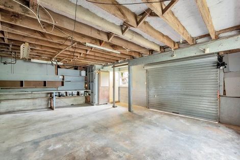 Photo of property in 13a Ribblesdale Road, Henderson, Auckland, 0612