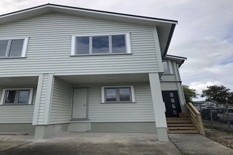 Photo of property in 10/6 John Jennings Drive, Oteha, Auckland, 0632