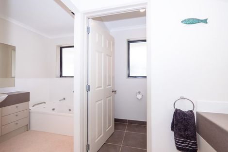 Photo of property in 25 School Road, Paihia, 0200