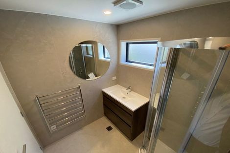 Photo of property in 1/3g Newelm Lane, Flat Bush, Auckland, 2019