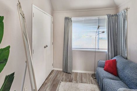 Photo of property in 2/3 Centorian Drive, Windsor Park, Auckland, 0632