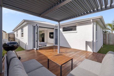 Photo of property in 5 Hinaki Street, Poike, Tauranga, 3112