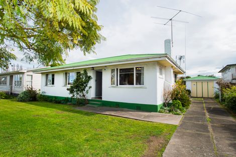 Photo of property in 215 Lytton Road, Elgin, Gisborne, 4010