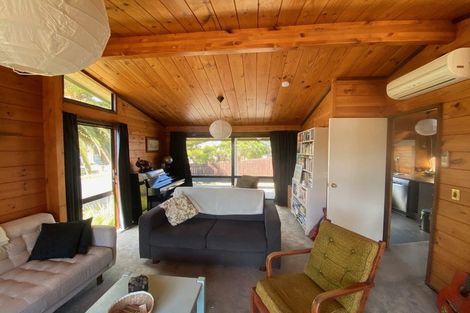 Photo of property in 33 Bodmin Terrace, Camborne, Porirua, 5026