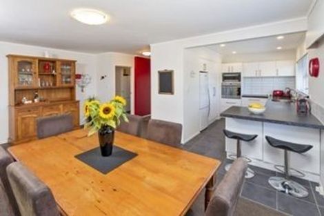 Photo of property in 4 Quibray Place, Botany Downs, Auckland, 2010