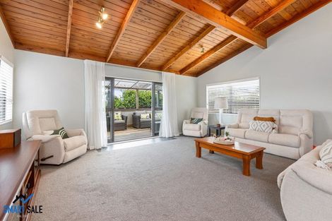 Photo of property in 19a Reid Road, New Lynn, Auckland, 0600