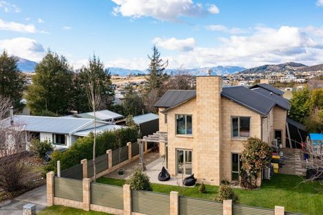 Photo of property in 19a Totara Terrace, Wanaka, 9305