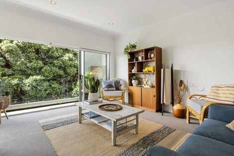 Photo of property in 277 Maunganui Road, Mount Maunganui, 3116