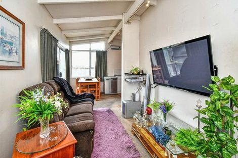 Photo of property in 2/2 Dagenham Street, Manurewa, Auckland, 2102