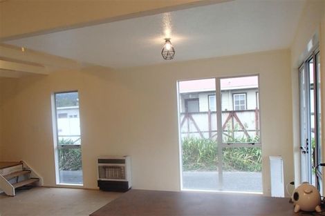 Photo of property in 27 Awamutu Grove, Waiwhetu, Lower Hutt, 5010