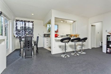 Photo of property in 1/13 Utting Street, Birkdale, Auckland, 0626
