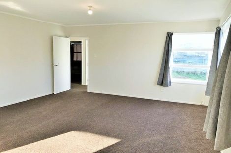 Photo of property in 103a Chichester Drive, Rosehill, Papakura, 2113