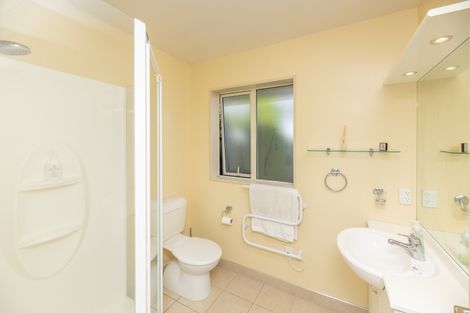 Photo of property in 10 Harrys Way, Redwood, Christchurch, 8051