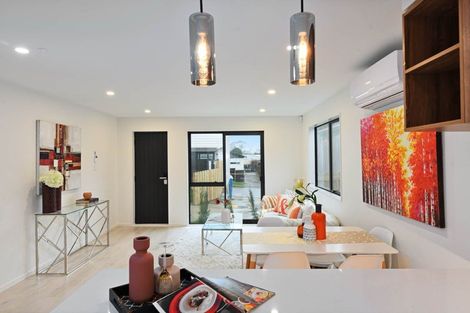 Photo of property in 118 Hyperion Drive, Randwick Park, Auckland, 2105