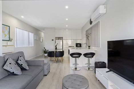 Photo of property in 27 Matakohe Road, Westgate, Auckland, 0814