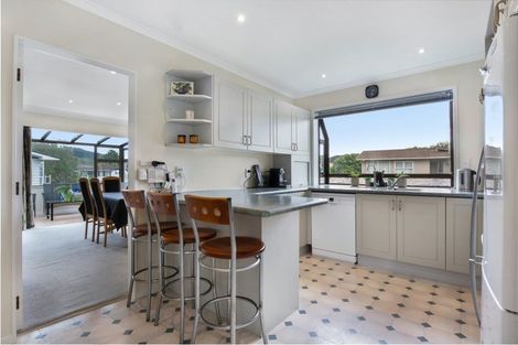 Photo of property in 87 Oriel Avenue, Tawa, Wellington, 5028