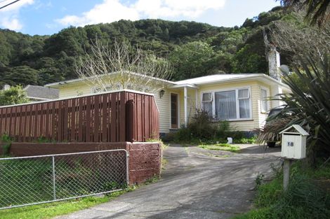 Photo of property in 18 Puriri Street, Wainuiomata, Lower Hutt, 5014