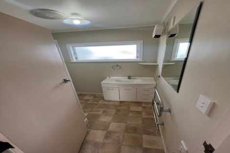 Photo of property in 634 Queen Street East, Levin, 5510