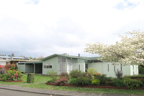Photo of property in 5 Hapi Street, Pomare, Rotorua, 3015