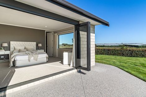 Photo of property in 80 Ewen Place, Karaka, Papakura, 2580